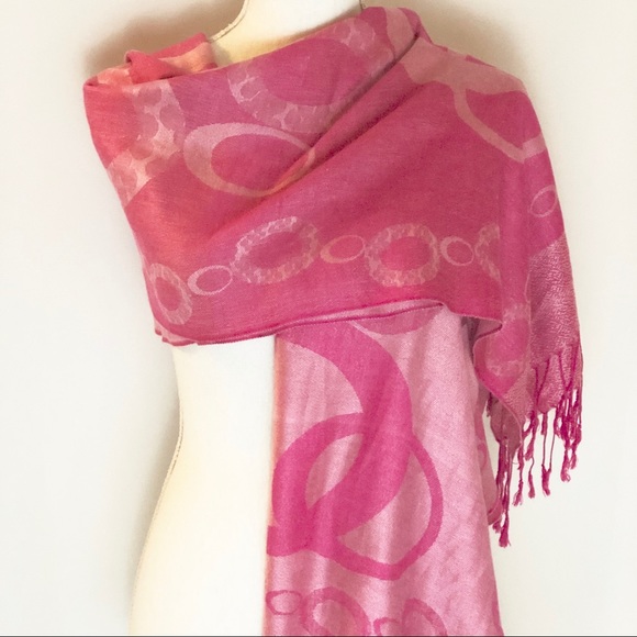 Pink Pashmina - Picture 2 of 3